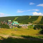 77 アパート Loučná nad Desnou