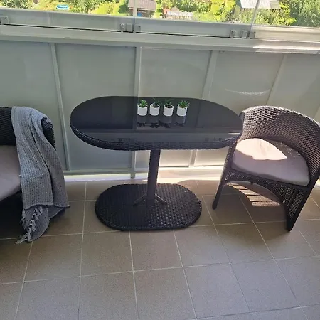 77 Apartament